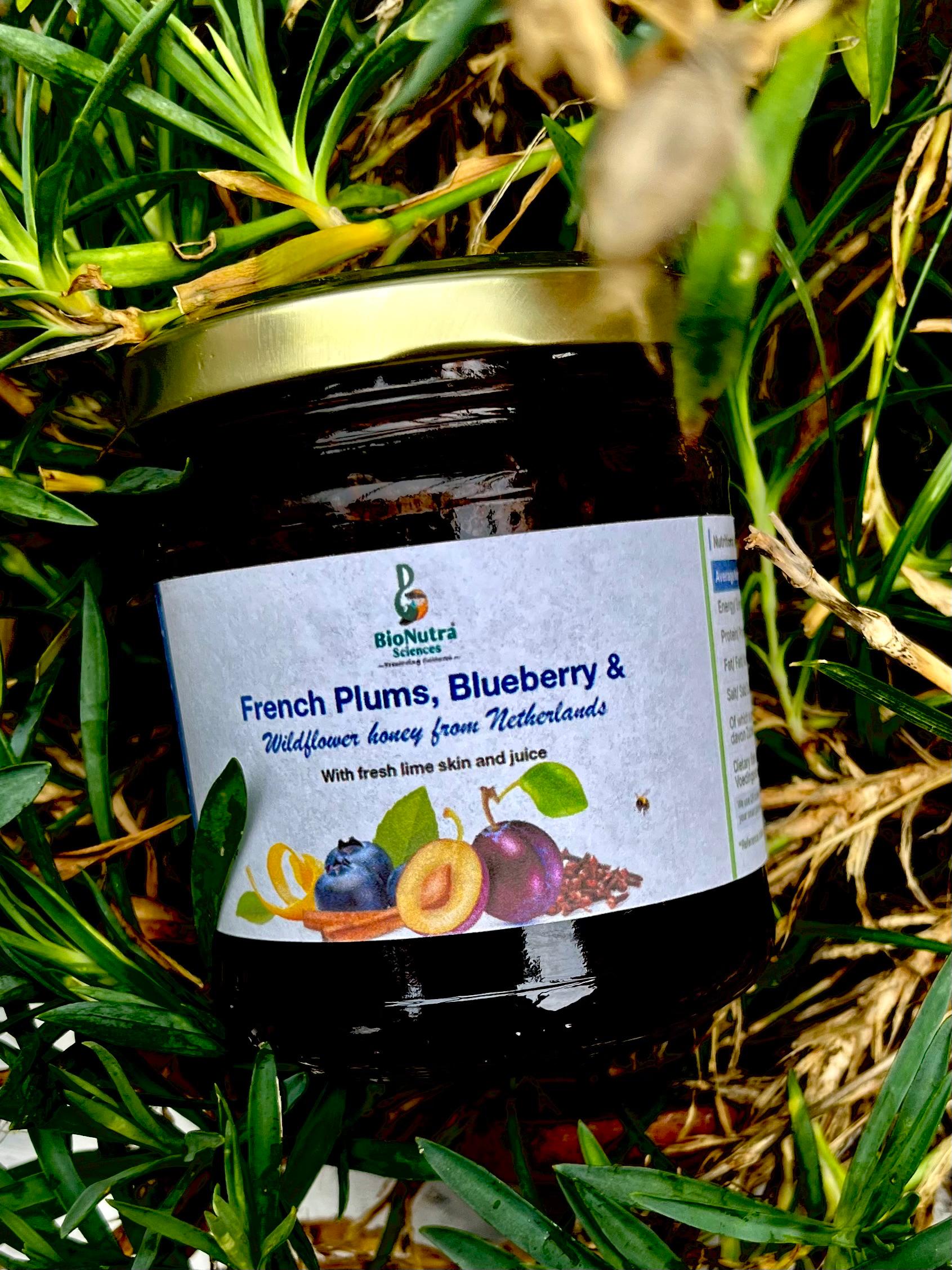 French Plums, Blueberries, Wildflower Honey form Netherlands, Lime skin, Lime juice, Cinnamon and Cloves, special fruit jam, cookie taste 210g